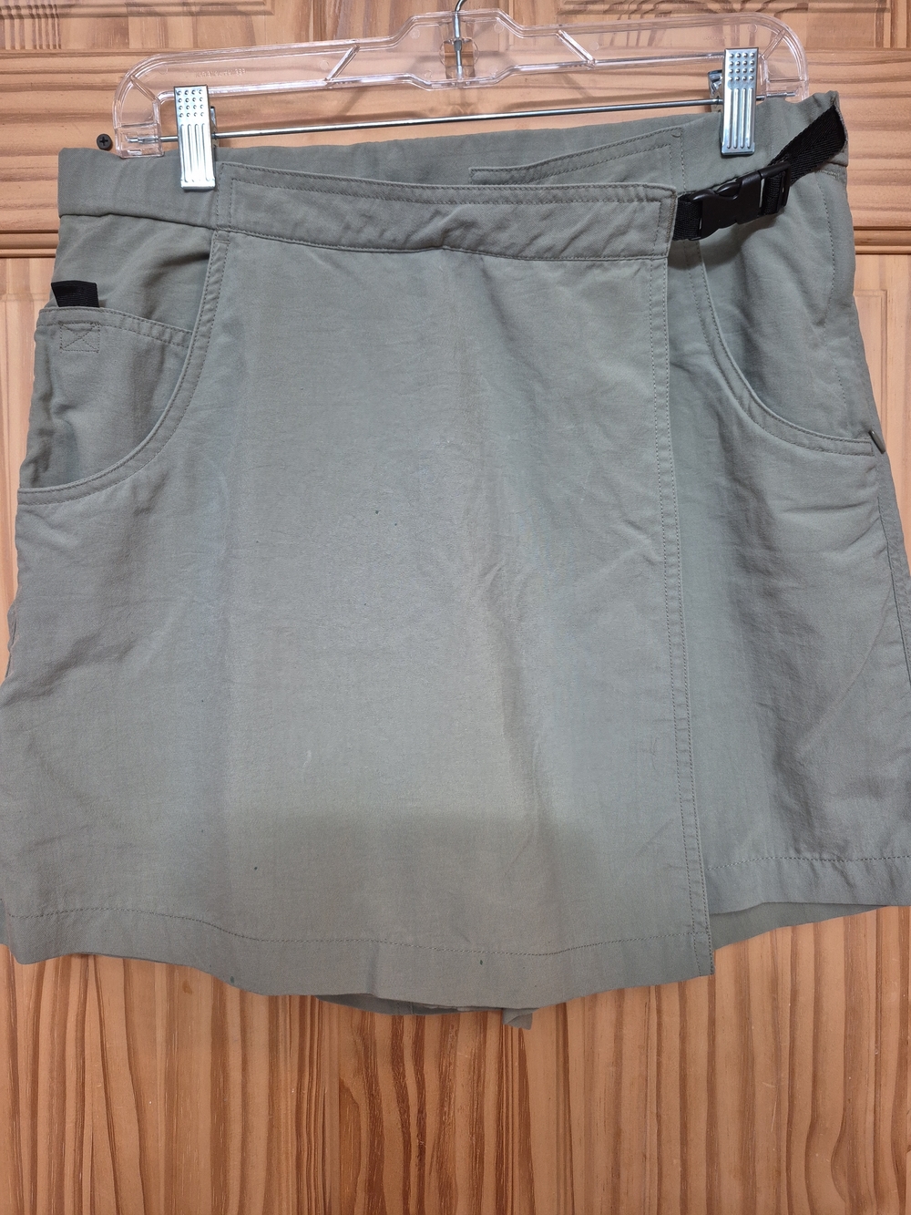 Columbia Olive Green Women's Skort